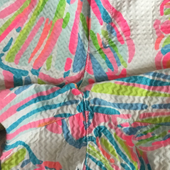 Lilly Pulitzer Addie Shorts Shellabrate Size 2 - Picture 5 of 5